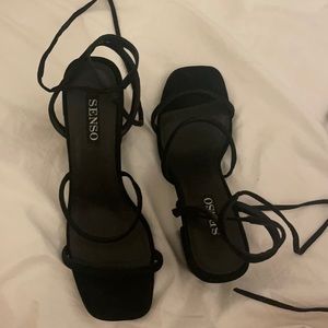 Senso black suede wrap sandals (41)